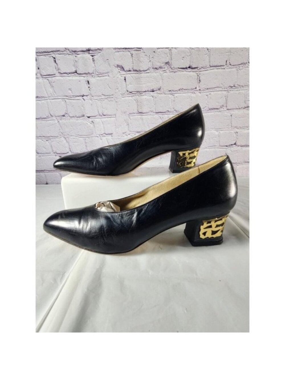 Joel Parker Black Leather Gold Accent On Heels Made In Italy Size 8 Stylish - Picture 2 of 4